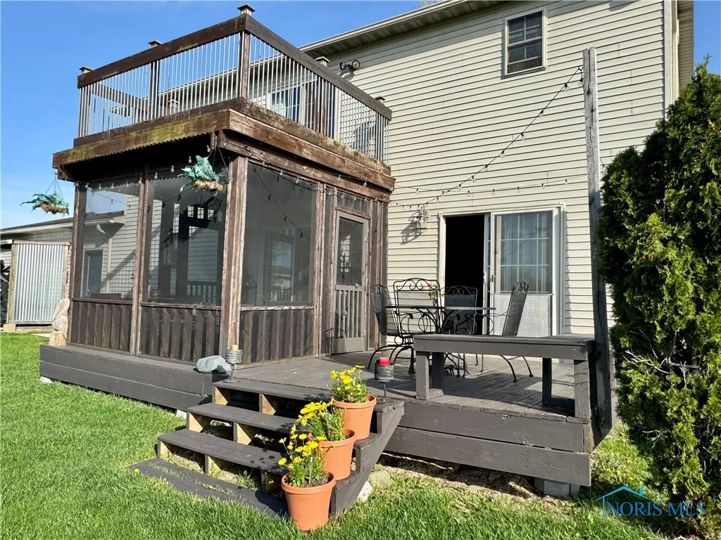 5130 Lake Shore Drive, Defiance, Ohio 43512, 4 Bedrooms Bedrooms, 11 Rooms Rooms,3 BathroomsBathrooms,Residential,For Sale,Lake Shore,6129175