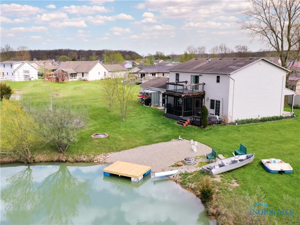 5130 Lake Shore Drive, Defiance, Ohio 43512, 4 Bedrooms Bedrooms, 11 Rooms Rooms,3 BathroomsBathrooms,Residential,For Sale,Lake Shore,6129175