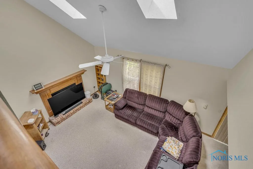 3739 Wild Pheasant Lane, Sylvania, Ohio 43560, 4 Bedrooms Bedrooms, 9 Rooms Rooms,3 BathroomsBathrooms,Residential,For Sale,Wild Pheasant,6129202