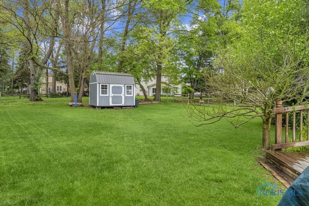 3739 Wild Pheasant Lane, Sylvania, Ohio 43560, 4 Bedrooms Bedrooms, 9 Rooms Rooms,3 BathroomsBathrooms,Residential,For Sale,Wild Pheasant,6129202