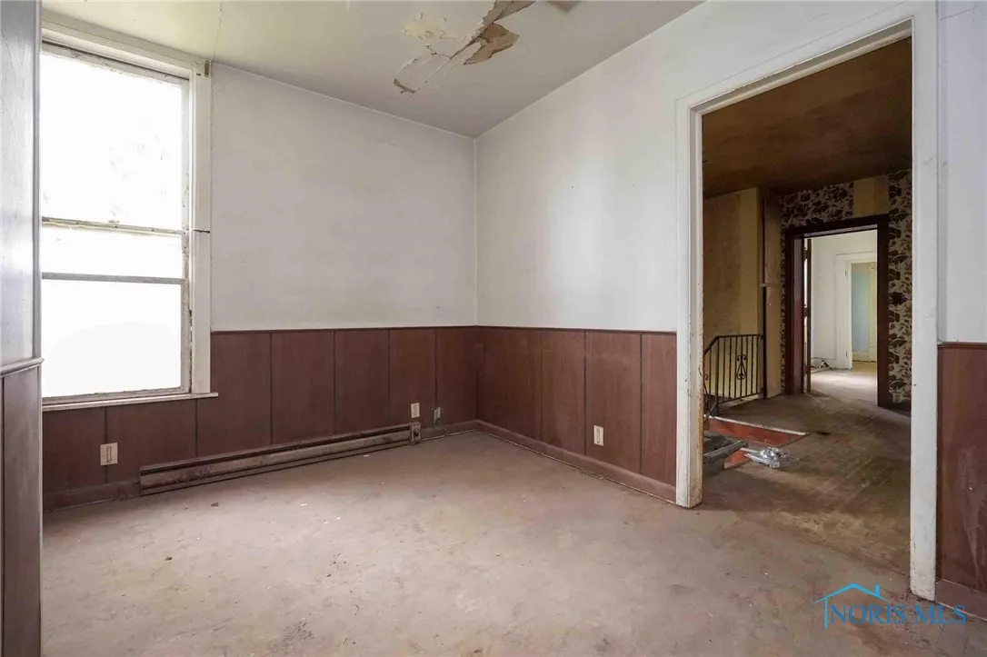 300 W Front Street, Findlay, Ohio 45840, ,Commercial Sale,For Sale,Front,6129251