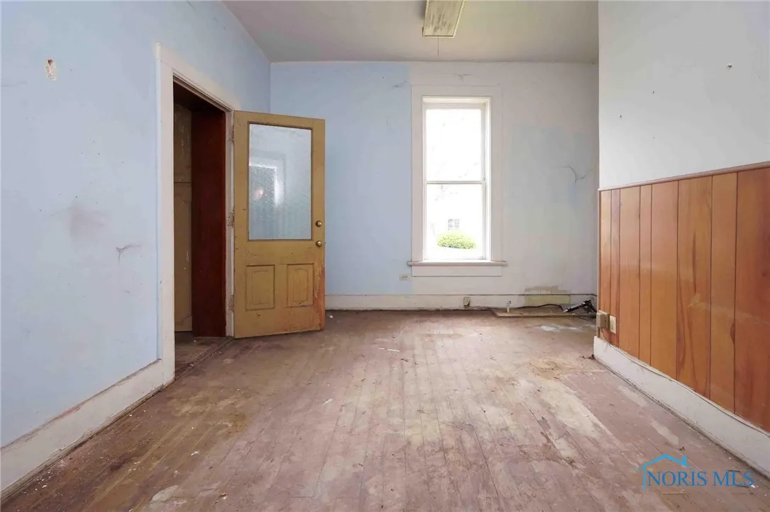 300 W Front Street, Findlay, Ohio 45840, ,Commercial Sale,For Sale,Front,6129251