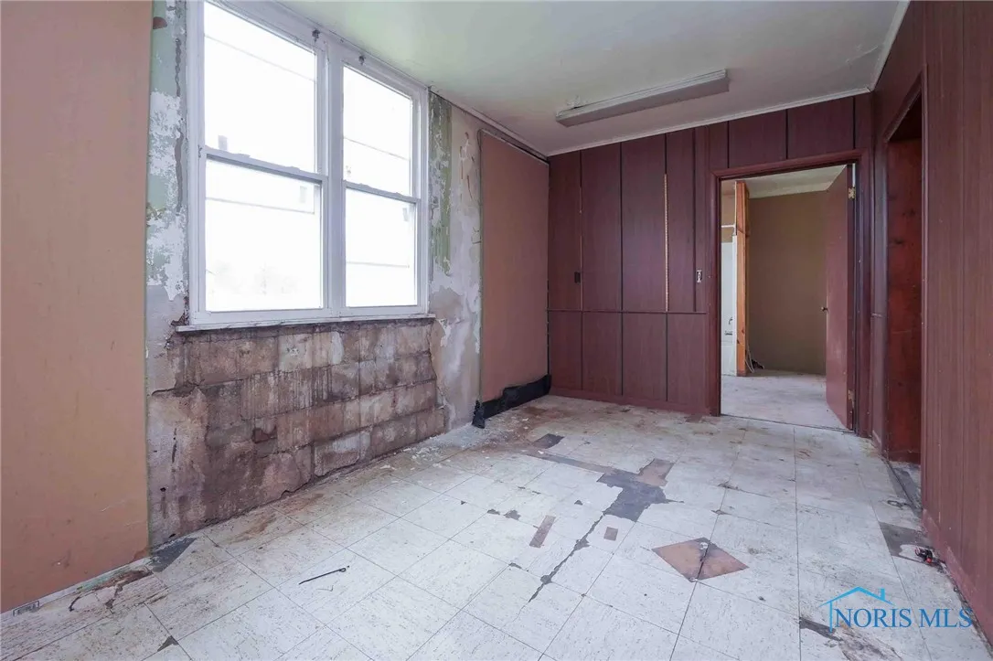 300 W Front Street, Findlay, Ohio 45840, ,Commercial Sale,For Sale,Front,6129251
