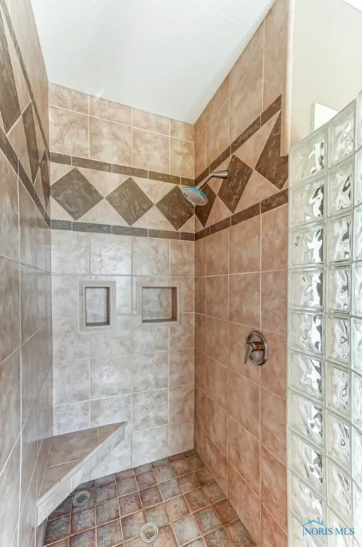 18630 Township Road 251, Findlay, Ohio 45840, 4 Bedrooms Bedrooms, 16 Rooms Rooms,6 BathroomsBathrooms,Residential,For Sale,Township Road 251,6129165