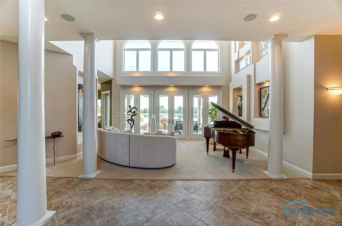 18630 Township Road 251, Findlay, Ohio 45840, 4 Bedrooms Bedrooms, 16 Rooms Rooms,6 BathroomsBathrooms,Residential,For Sale,Township Road 251,6129165