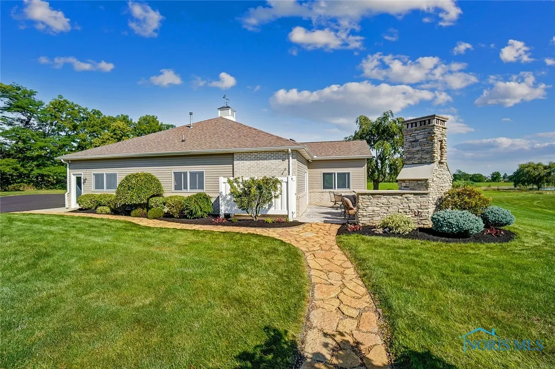 18630 Township Road 251, Findlay, Ohio 45840, 4 Bedrooms Bedrooms, 16 Rooms Rooms,6 BathroomsBathrooms,Residential,For Sale,Township Road 251,6129165