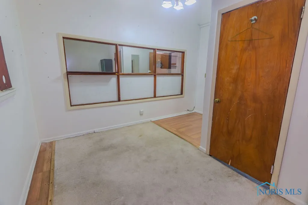 1701 Stahlwood Avenue, Toledo, Ohio 43613, ,Commercial Sale,For Sale,Stahlwood,6129362