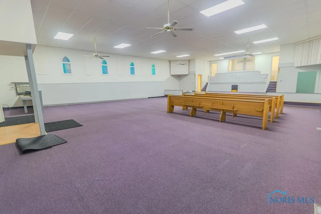 1701 Stahlwood Avenue, Toledo, Ohio 43613, ,Commercial Sale,For Sale,Stahlwood,6129362