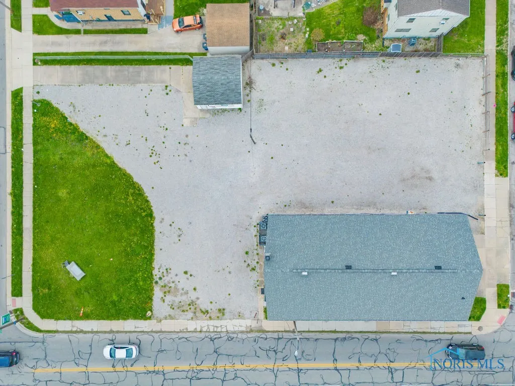 1701 Stahlwood Avenue, Toledo, Ohio 43613, ,Commercial Sale,For Sale,Stahlwood,6129362
