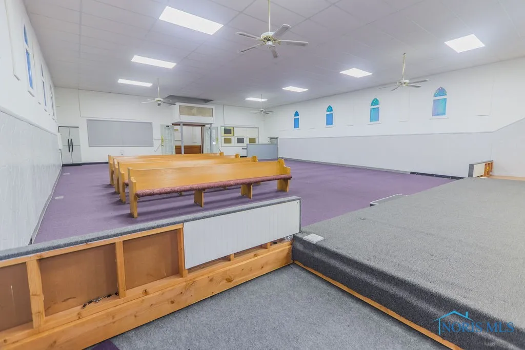 1701 Stahlwood Avenue, Toledo, Ohio 43613, ,Commercial Sale,For Sale,Stahlwood,6129362