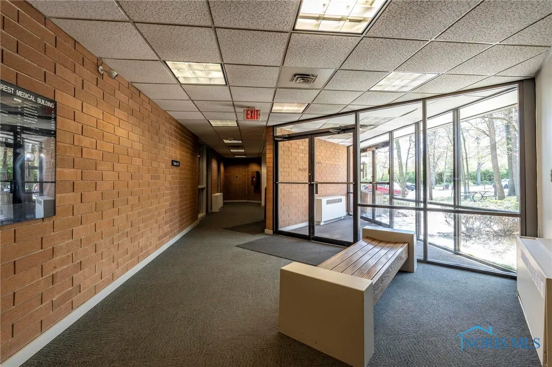 3900 Sunforest Court 1n, Toledo, Ohio 43623, ,Commercial Sale,For Sale,Sunforest,6129417