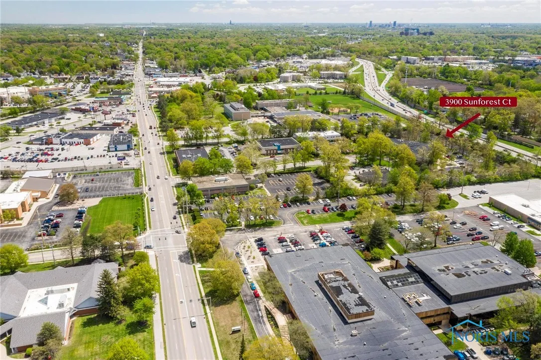 3900 Sunforest Court 1n, Toledo, Ohio 43623, ,Commercial Sale,For Sale,Sunforest,6129417