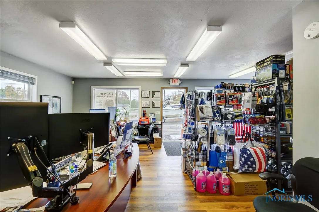 12565 Airport Highway, Swanton, Ohio 43558, ,Commercial Sale,For Sale,Airport,6129470