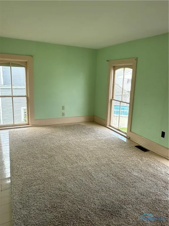 318 S Main Street, Newark, Ohio 45872, 5 Bedrooms Bedrooms, 8 Rooms Rooms,2 BathroomsBathrooms,Residential,For Sale,Main,6129582