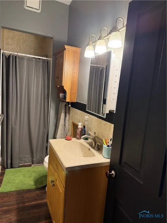 318 S Main Street, Newark, Ohio 45872, 5 Bedrooms Bedrooms, 8 Rooms Rooms,2 BathroomsBathrooms,Residential,For Sale,Main,6129582