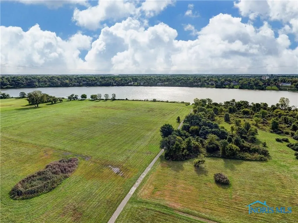 327 River Bend Lane, Maumee, Ohio 43537, ,Land,For Sale,River Bend,6129500