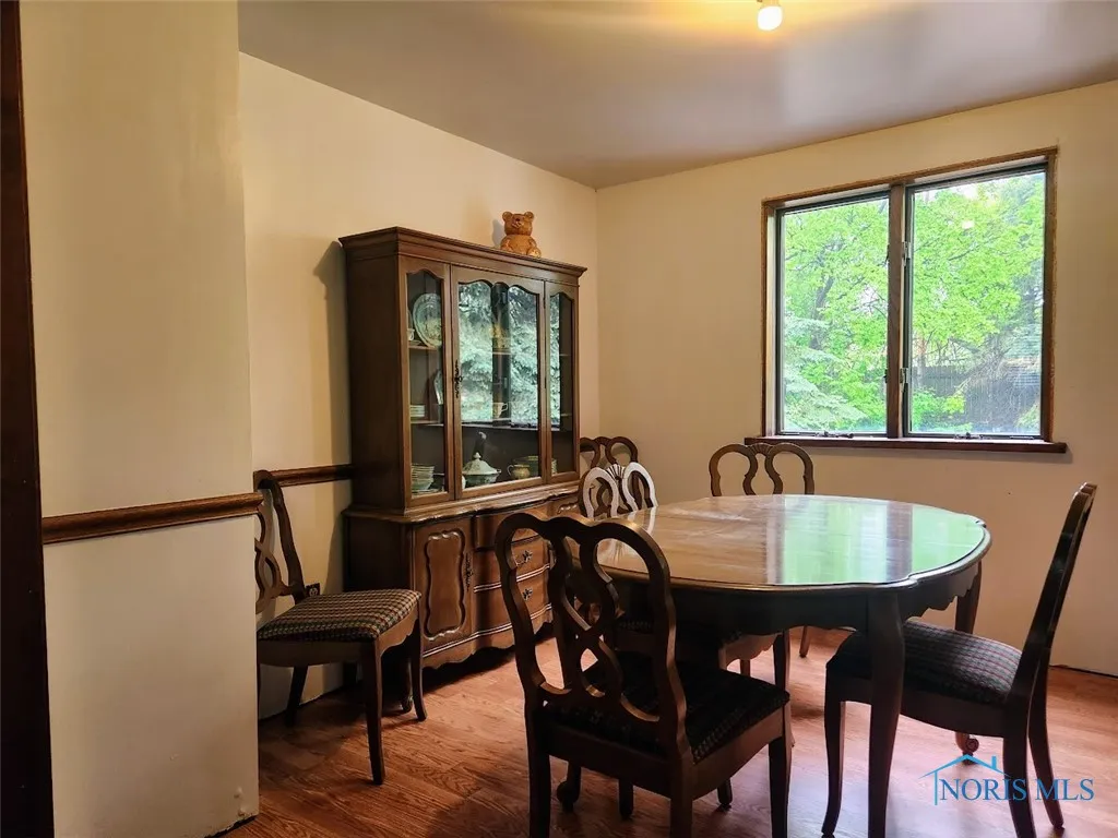 4405 Oldenburg Drive, Toledo, Ohio 43611, 3 Bedrooms Bedrooms, 8 Rooms Rooms,2 BathroomsBathrooms,Residential,For Sale,Oldenburg,6129683