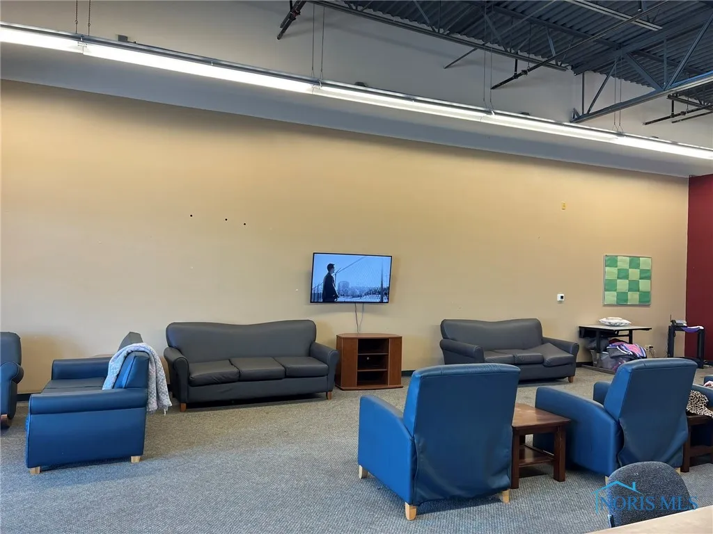 2026 E Harbor Road D, Port Clinton, Ohio 43452, ,Commercial Sale,For Sale,Harbor,6129891