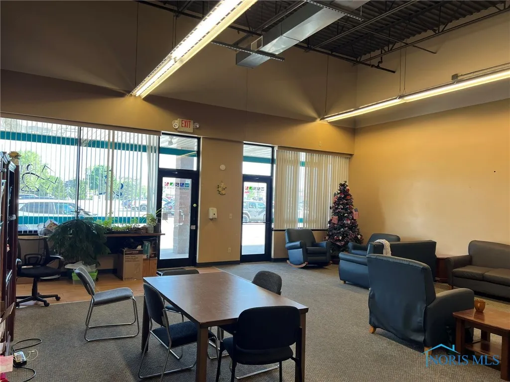 2026 E Harbor Road D, Port Clinton, Ohio 43452, ,Commercial Sale,For Sale,Harbor,6129891