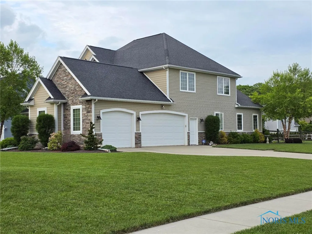 25450 Seminary Road, Perrysburg, Ohio 43551, 4 Bedrooms Bedrooms, 9 Rooms Rooms,5 BathroomsBathrooms,Residential,For Sale,Seminary,6129709