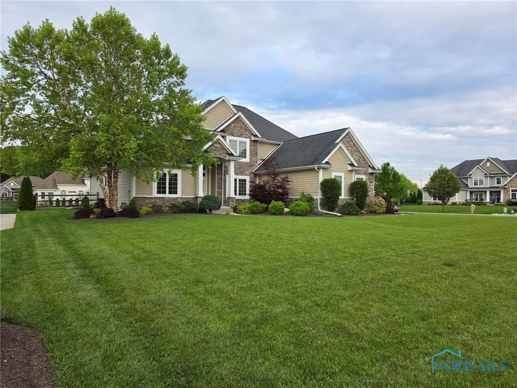 25450 Seminary Road, Perrysburg, Ohio 43551, 4 Bedrooms Bedrooms, 9 Rooms Rooms,5 BathroomsBathrooms,Residential,For Sale,Seminary,6129709