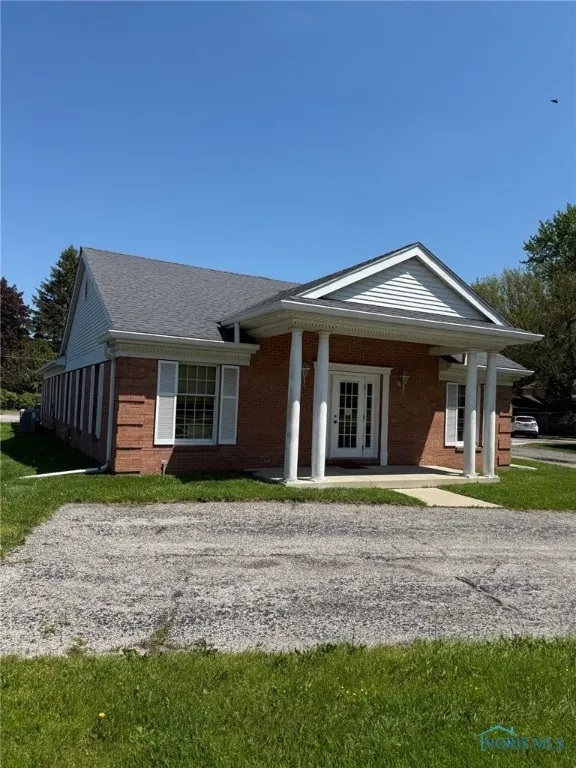 1216 Michigan Avenue, Waterville, Ohio 43566, ,Commercial Sale,For Sale,Michigan,6129927