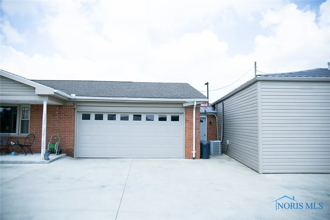 1121 W Main Cross Street, Findlay, Ohio 45840, ,Commercial Sale,For Sale,Main Cross,6129972
