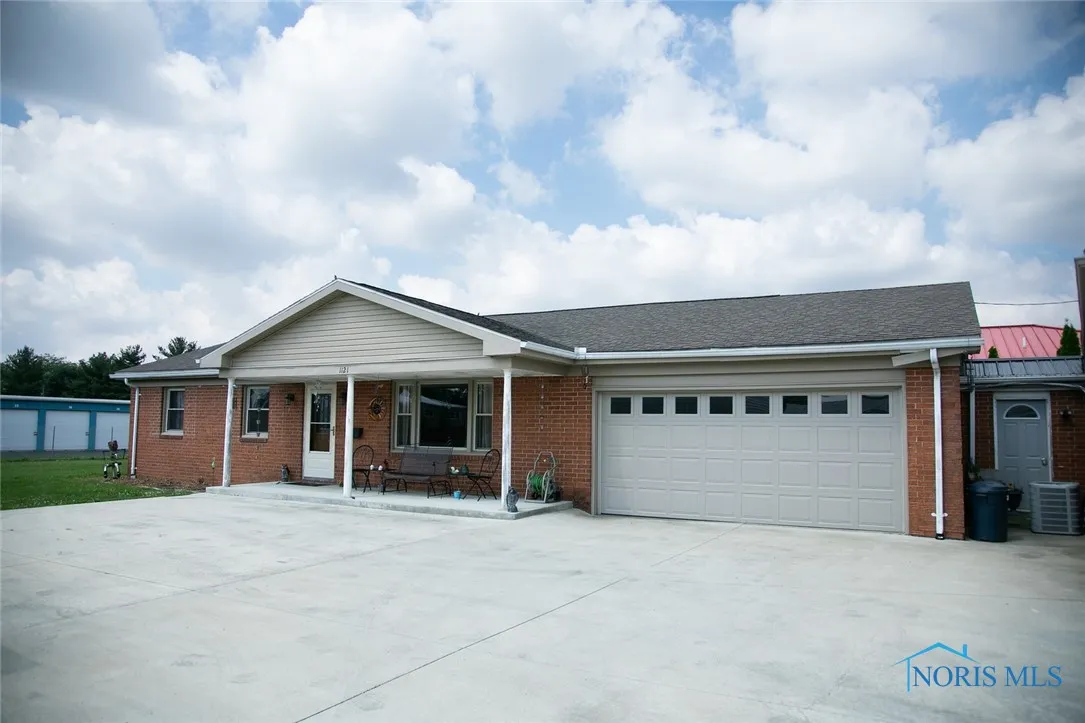 1121 W Main Cross Street, Findlay, Ohio 45840, ,Commercial Sale,For Sale,Main Cross,6129972