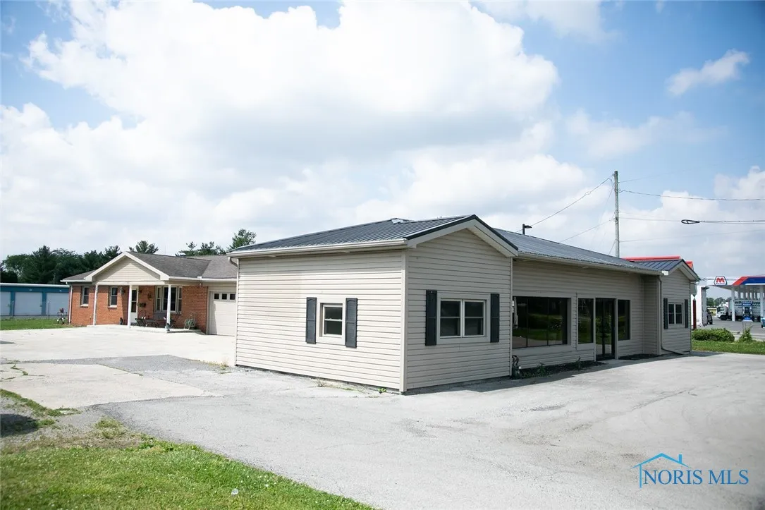1121 W Main Cross Street, Findlay, Ohio 45840, ,Commercial Sale,For Sale,Main Cross,6129972