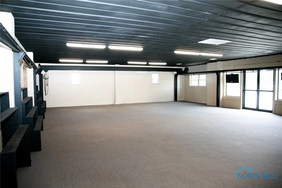 1121 W Main Cross Street, Findlay, Ohio 45840, ,Commercial Sale,For Sale,Main Cross,6129972