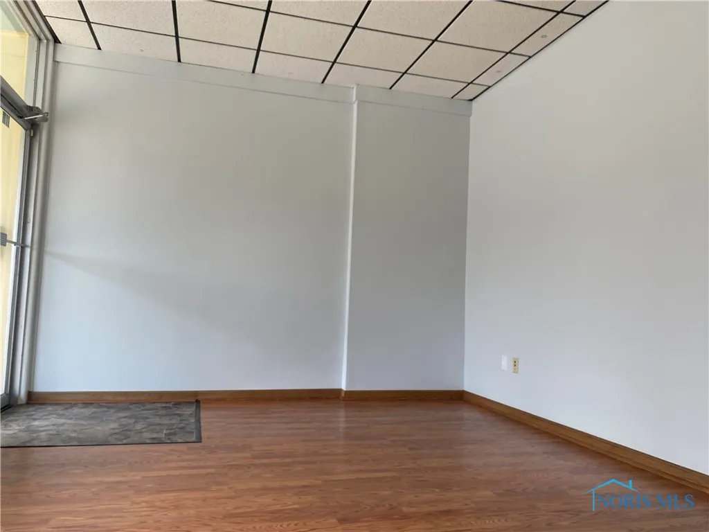 110 S Main Street, Findlay, Ohio 45840, ,Commercial Lease,For Rent,Main,6129983