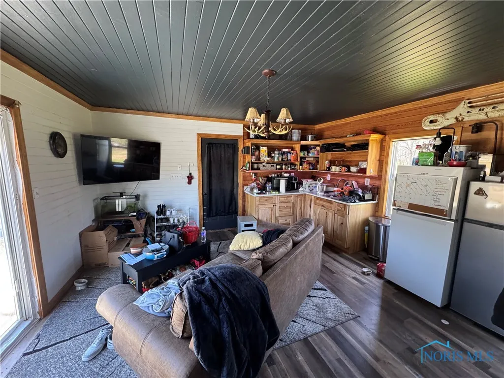 5412 Evansport Road, Defiance, Ohio 43512, 3 Bedrooms Bedrooms, 8 Rooms Rooms,1 BathroomBathrooms,Residential,For Sale,Evansport,6130123