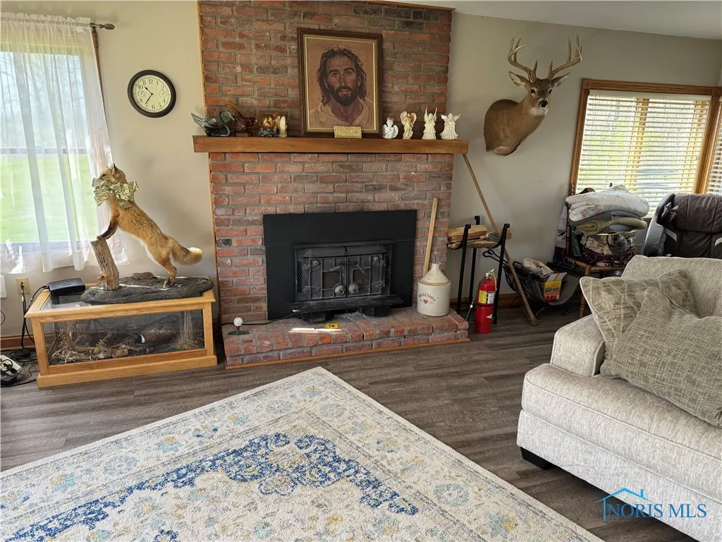 5412 Evansport Road, Defiance, Ohio 43512, 3 Bedrooms Bedrooms, 8 Rooms Rooms,1 BathroomBathrooms,Residential,For Sale,Evansport,6130123