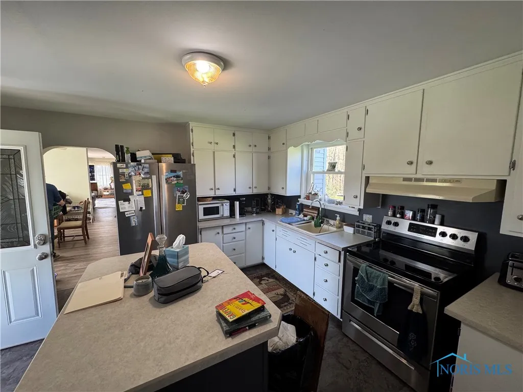 5412 Evansport Road, Defiance, Ohio 43512, 3 Bedrooms Bedrooms, 8 Rooms Rooms,1 BathroomBathrooms,Residential,For Sale,Evansport,6130123