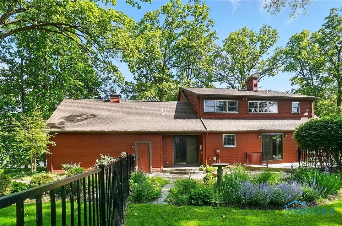 1301 Forest Park, Findlay, Ohio 45840, 3 Bedrooms Bedrooms, 8 Rooms Rooms,3 BathroomsBathrooms,Residential,For Sale,Forest,6130192