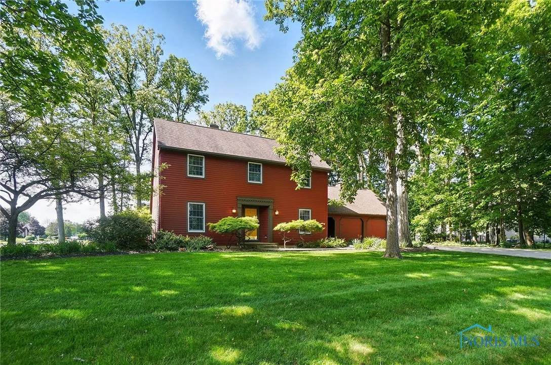 1301 Forest Park, Findlay, Ohio 45840, 3 Bedrooms Bedrooms, 8 Rooms Rooms,3 BathroomsBathrooms,Residential,For Sale,Forest,6130192