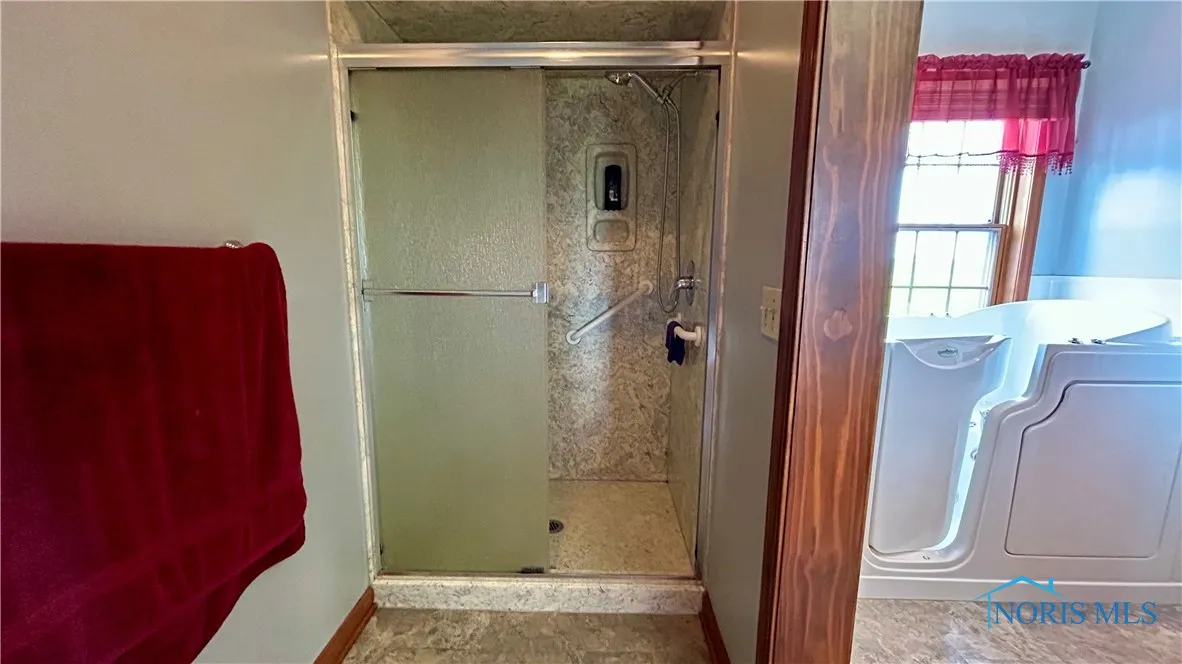 12327 Buckeye Drive, Paulding, Ohio 45879, 3 Bedrooms Bedrooms, 8 Rooms Rooms,3 BathroomsBathrooms,Residential,For Sale,Buckeye,6130180