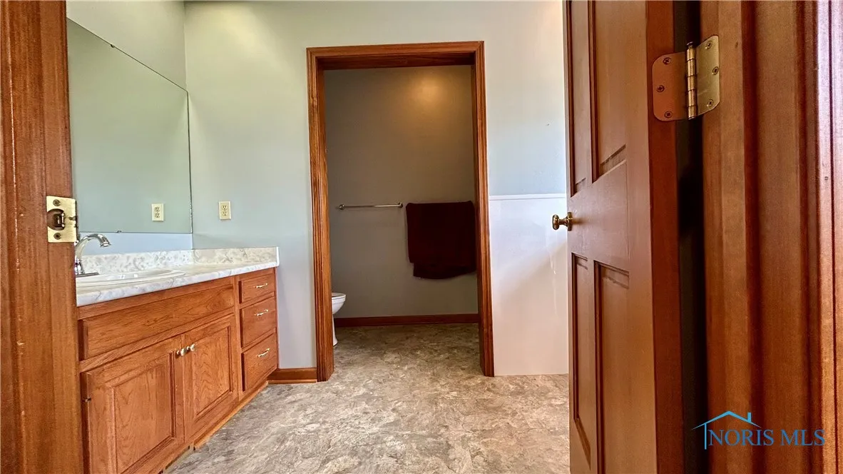 12327 Buckeye Drive, Paulding, Ohio 45879, 3 Bedrooms Bedrooms, 8 Rooms Rooms,3 BathroomsBathrooms,Residential,For Sale,Buckeye,6130180