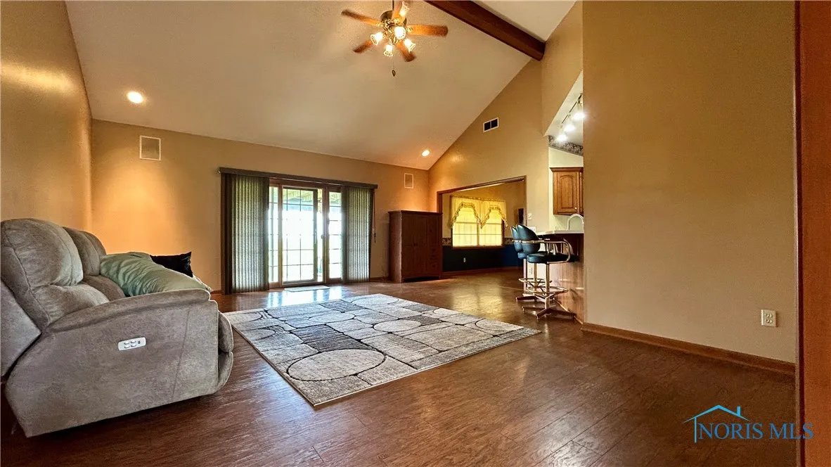 12327 Buckeye Drive, Paulding, Ohio 45879, 3 Bedrooms Bedrooms, 8 Rooms Rooms,3 BathroomsBathrooms,Residential,For Sale,Buckeye,6130180
