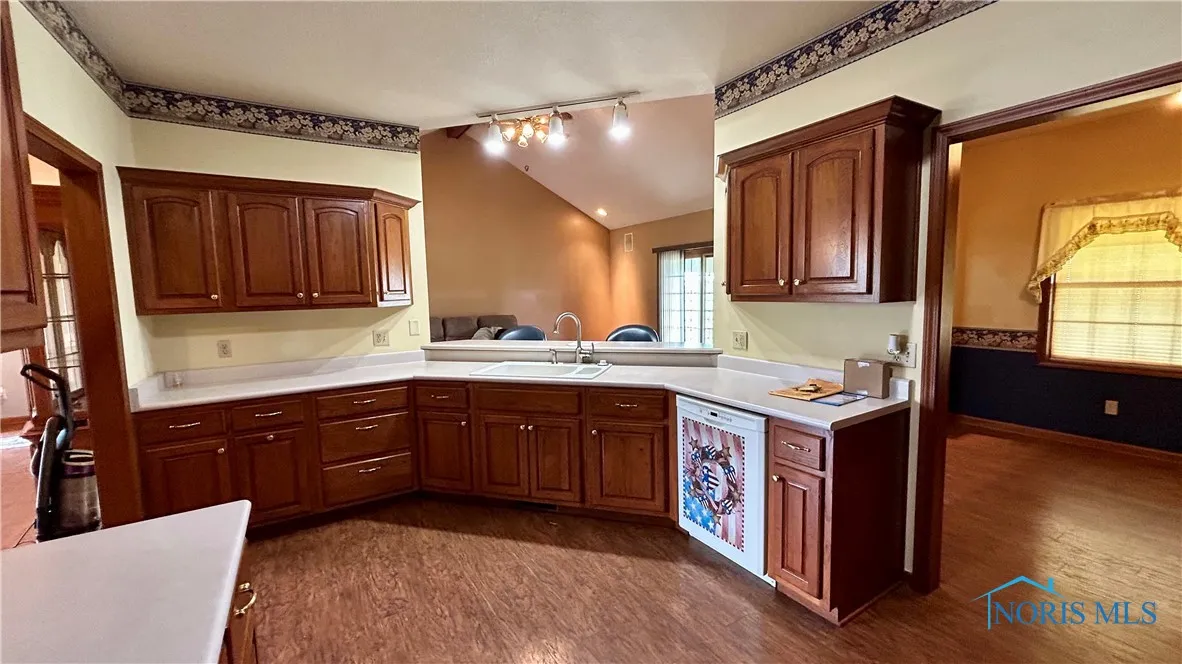 12327 Buckeye Drive, Paulding, Ohio 45879, 3 Bedrooms Bedrooms, 8 Rooms Rooms,3 BathroomsBathrooms,Residential,For Sale,Buckeye,6130180