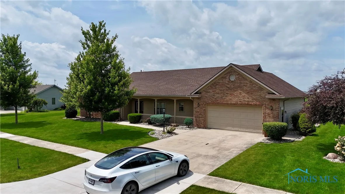 12327 Buckeye Drive, Paulding, Ohio 45879, 3 Bedrooms Bedrooms, 8 Rooms Rooms,3 BathroomsBathrooms,Residential,For Sale,Buckeye,6130180
