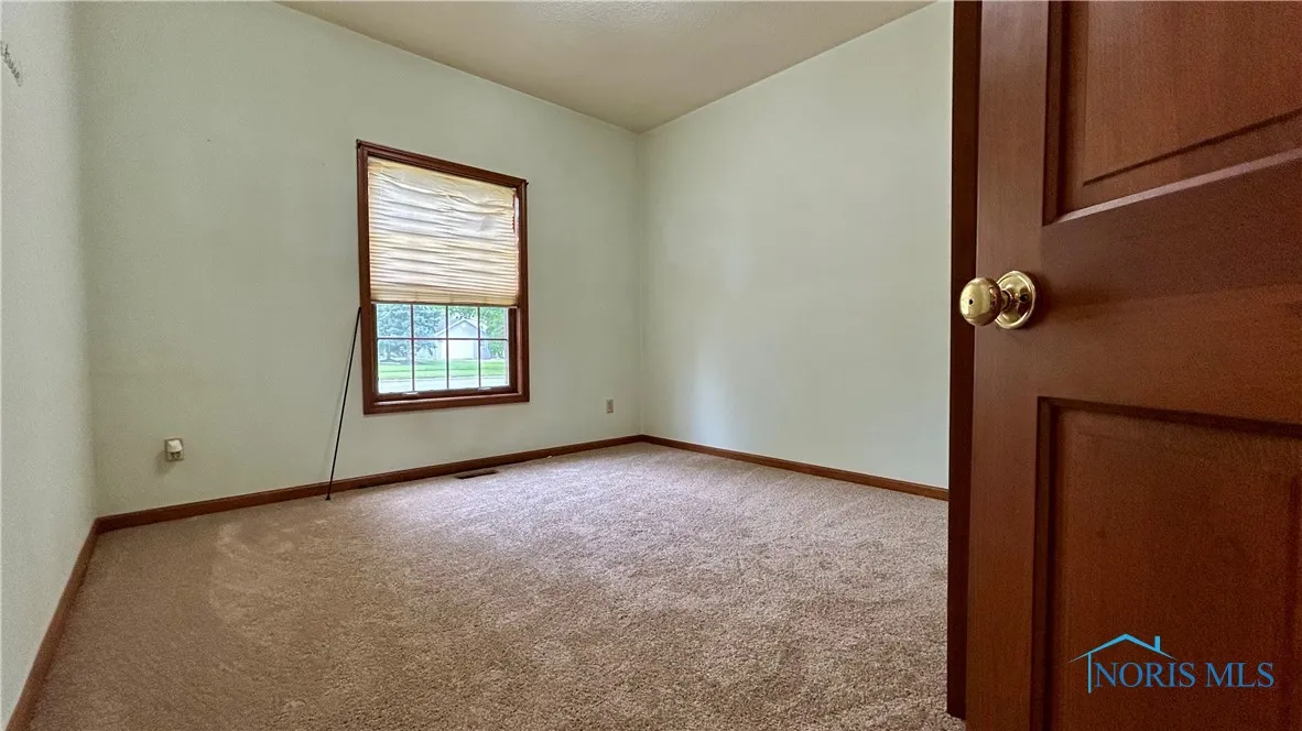 12327 Buckeye Drive, Paulding, Ohio 45879, 3 Bedrooms Bedrooms, 8 Rooms Rooms,3 BathroomsBathrooms,Residential,For Sale,Buckeye,6130180