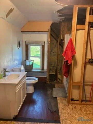 400 S Michigan Street, Alvordton, Ohio 43501, 2 Bedrooms Bedrooms, 5 Rooms Rooms,2 BathroomsBathrooms,Residential,For Sale,Michigan,6130221