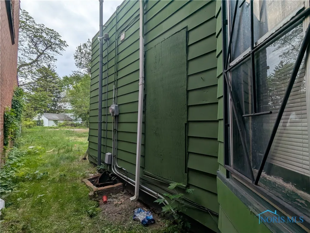 721 N Detroit Avenue, Toledo, Ohio 43607, 3 Bedrooms Bedrooms, 7 Rooms Rooms,1 BathroomBathrooms,Residential,For Sale,Detroit,6130267