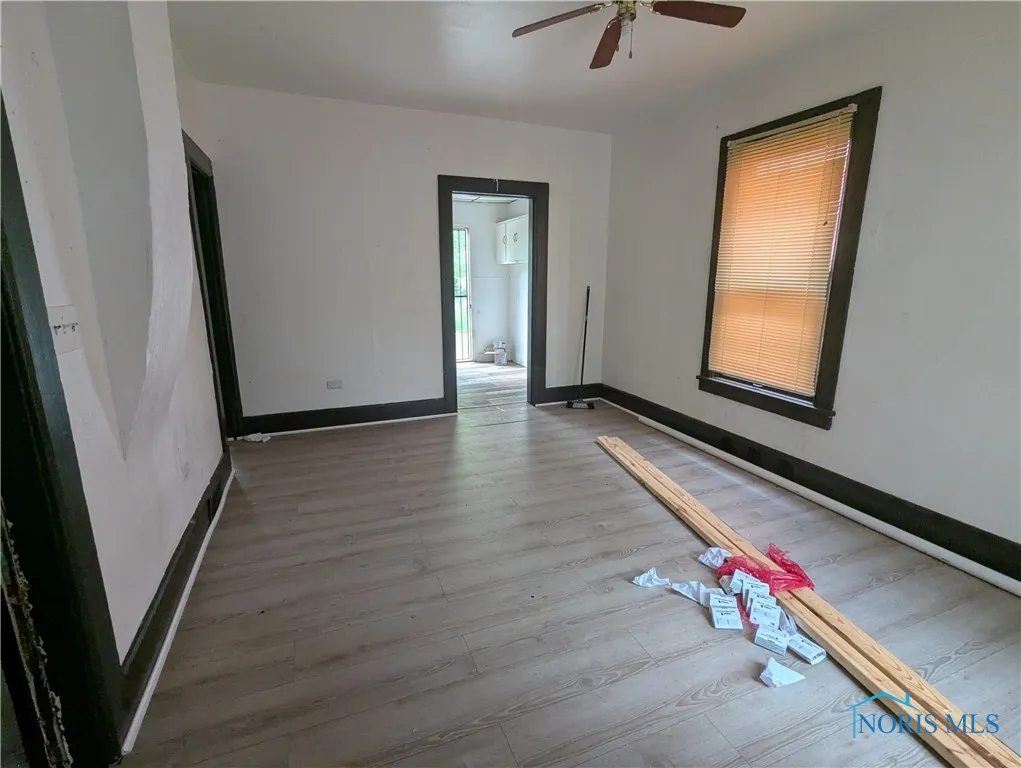 721 N Detroit Avenue, Toledo, Ohio 43607, 3 Bedrooms Bedrooms, 7 Rooms Rooms,1 BathroomBathrooms,Residential,For Sale,Detroit,6130267