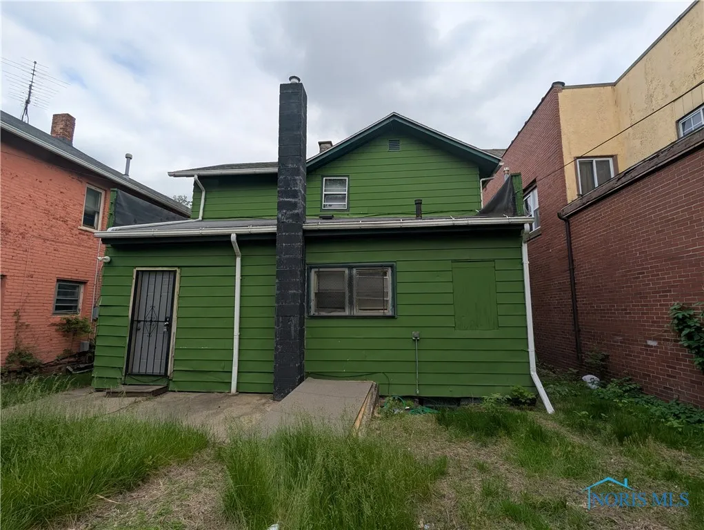 721 N Detroit Avenue, Toledo, Ohio 43607, 3 Bedrooms Bedrooms, 7 Rooms Rooms,1 BathroomBathrooms,Residential,For Sale,Detroit,6130267
