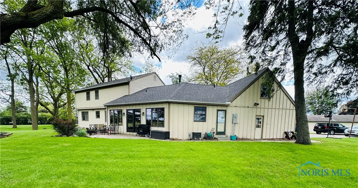 26761 Behrens Road, Defiance, Ohio 43512, 4 Bedrooms Bedrooms, 9 Rooms Rooms,4 BathroomsBathrooms,Residential,For Sale,Behrens,6130342