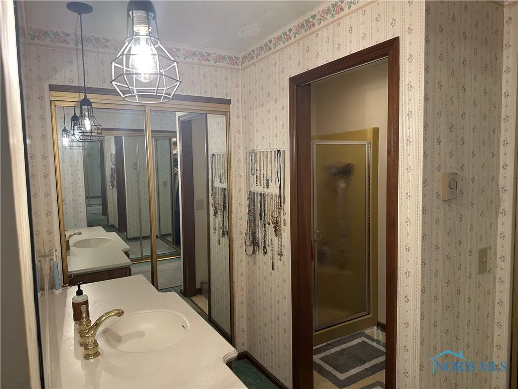 26761 Behrens Road, Defiance, Ohio 43512, 4 Bedrooms Bedrooms, 9 Rooms Rooms,4 BathroomsBathrooms,Residential,For Sale,Behrens,6130342