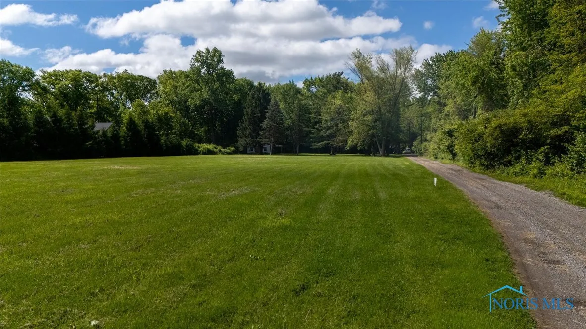 7539 Maumee Western Road, Maumee, Ohio 43537, 3 Bedrooms Bedrooms, 9 Rooms Rooms,2 BathroomsBathrooms,Residential,For Sale,Maumee Western,6130343