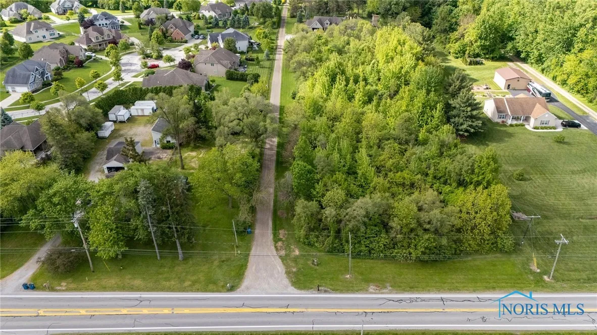 7539 Maumee Western Road, Maumee, Ohio 43537, 3 Bedrooms Bedrooms, 9 Rooms Rooms,2 BathroomsBathrooms,Residential,For Sale,Maumee Western,6130343